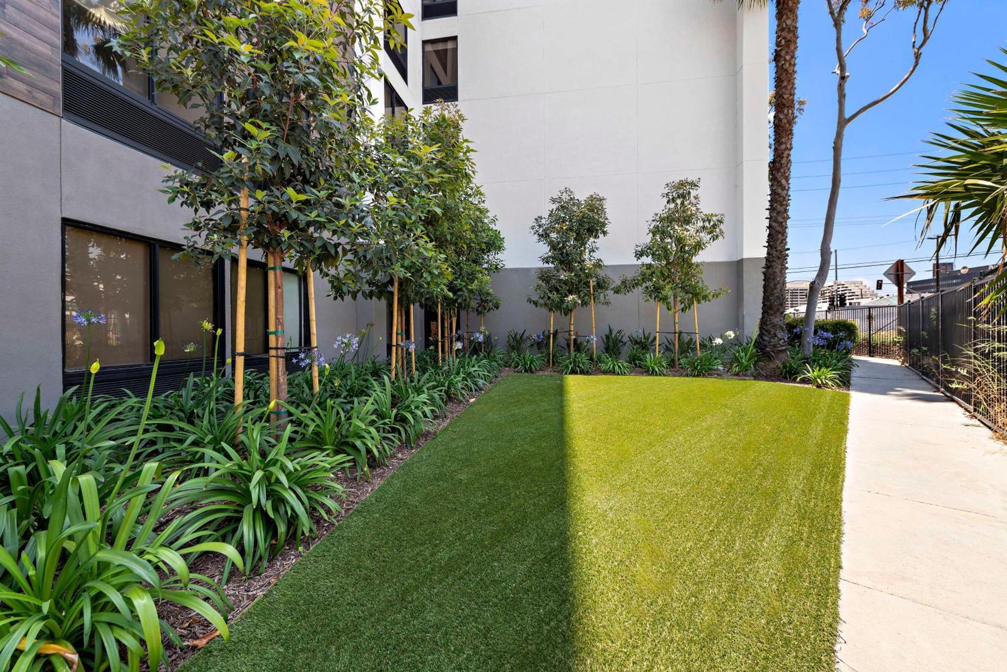 Hampton Inn Los Angeles Airport Lennox Eksteriør billede